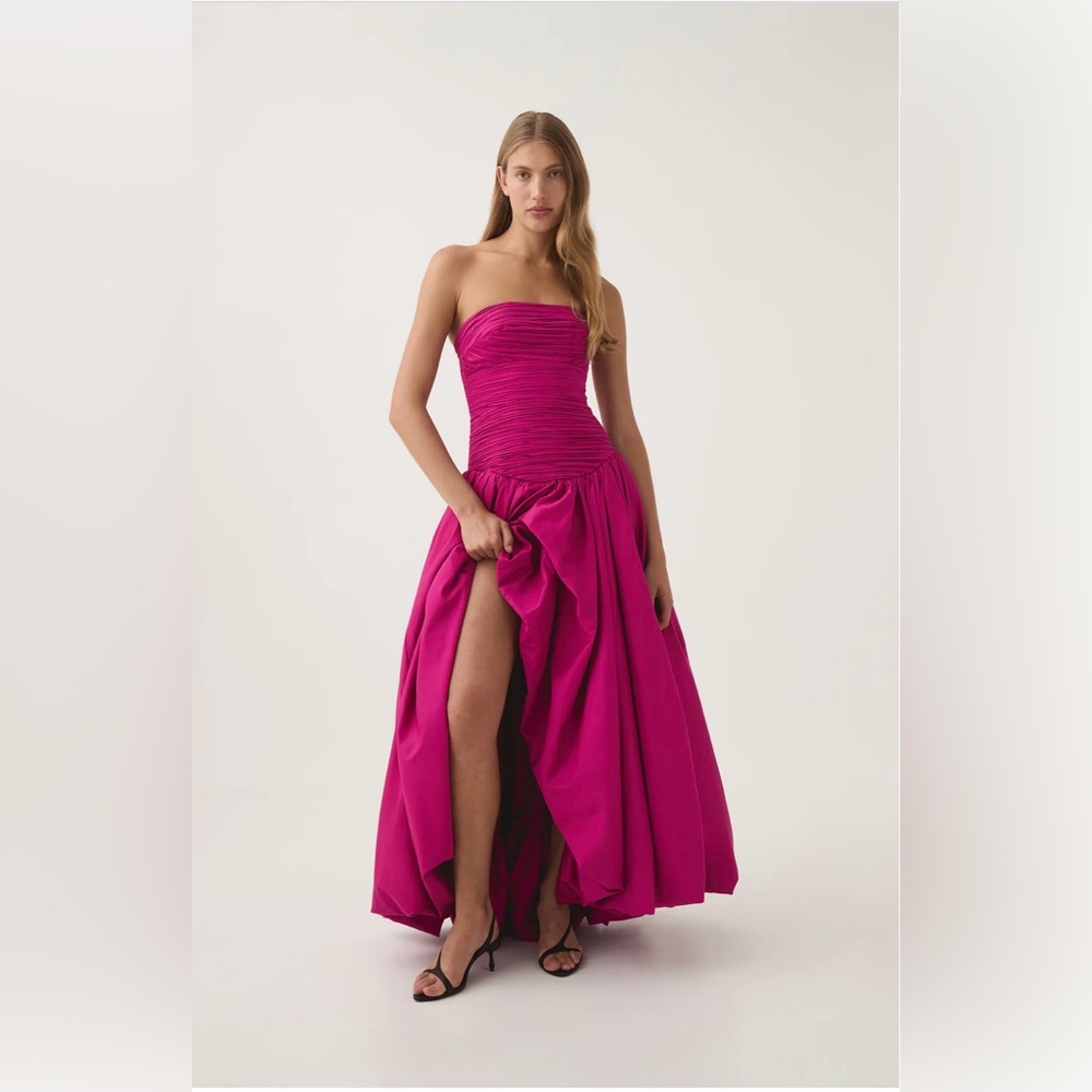 Elegant Pink Strapless Evening Gown